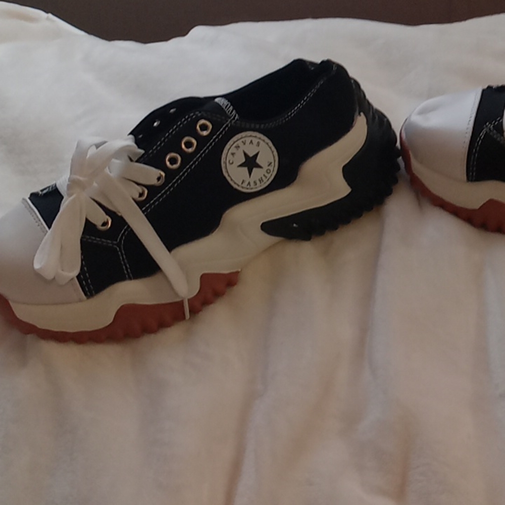 Never worn size 9